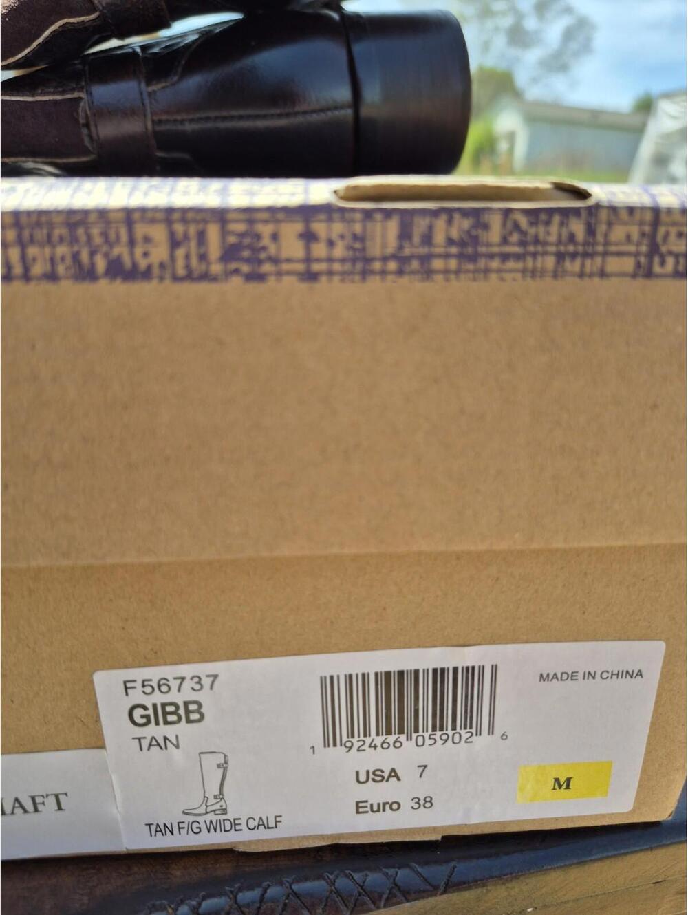 Born Women's Gibb High Shaft Boots - Leather, Wide Calf Size 7 New - $195 MSRP - Picture 10 of 10